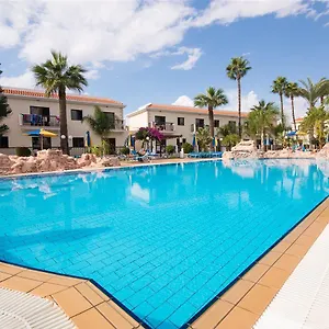 Loutsiana Deluxe Apts Ajía Nápa